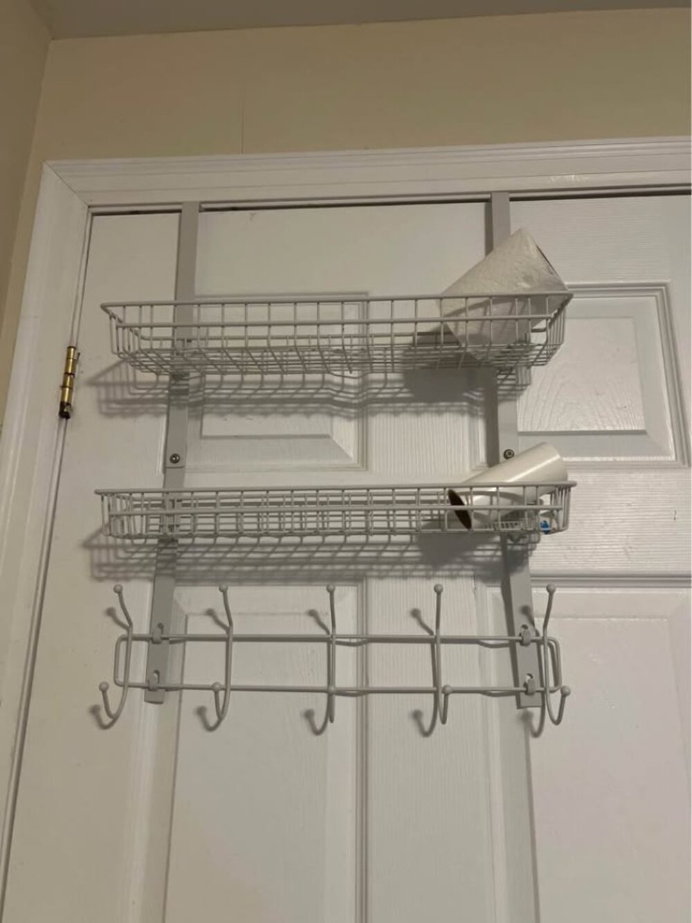 BTY HOME Over Door Organizer 2 Baskets 5 Hooks White